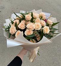 Букет Кремовые розы Латте в Кирсанове
